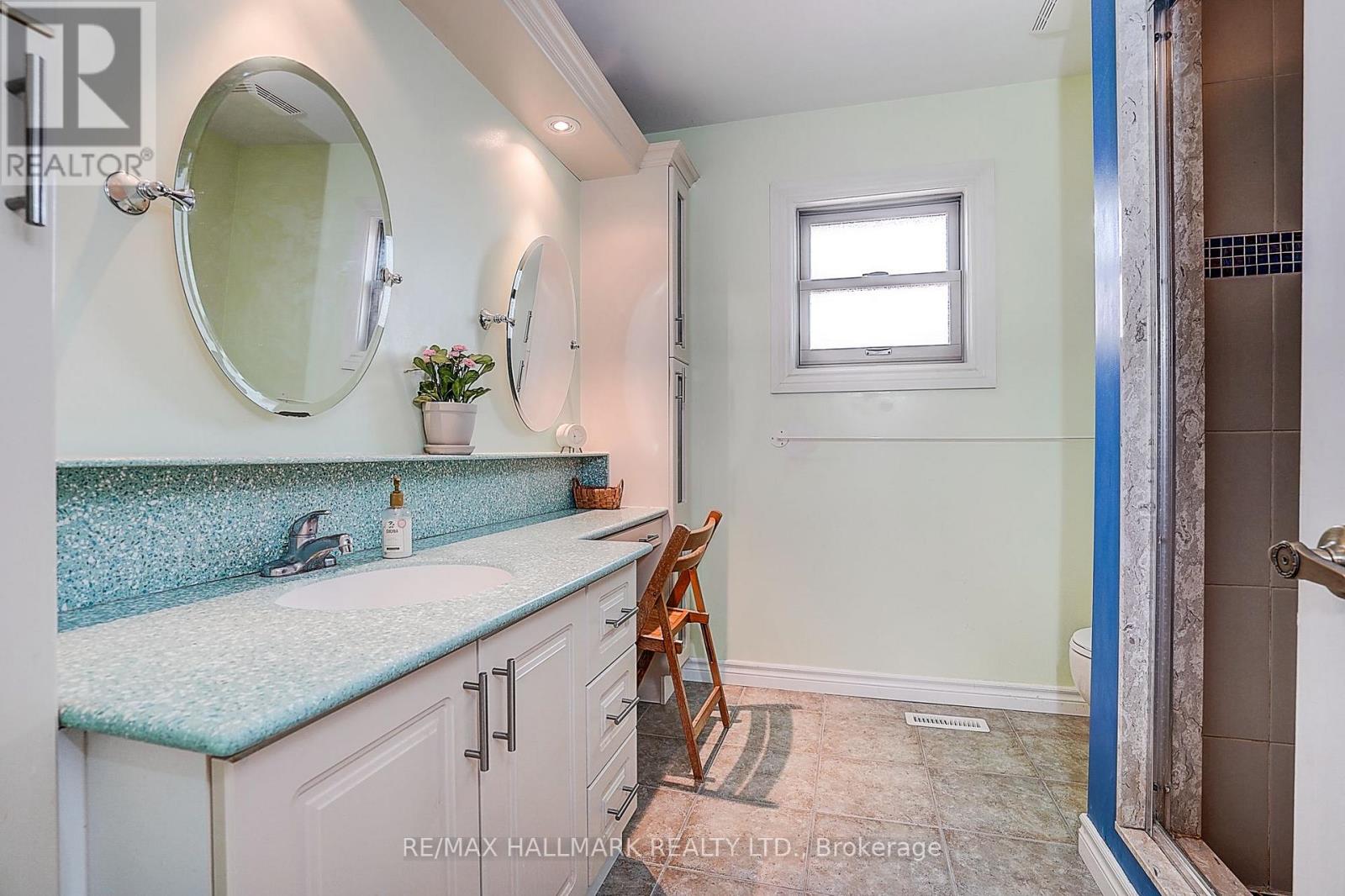 4491 Andiron Court, Mississauga, Ontario  L5V 1C9 - Photo 25 - W13763730