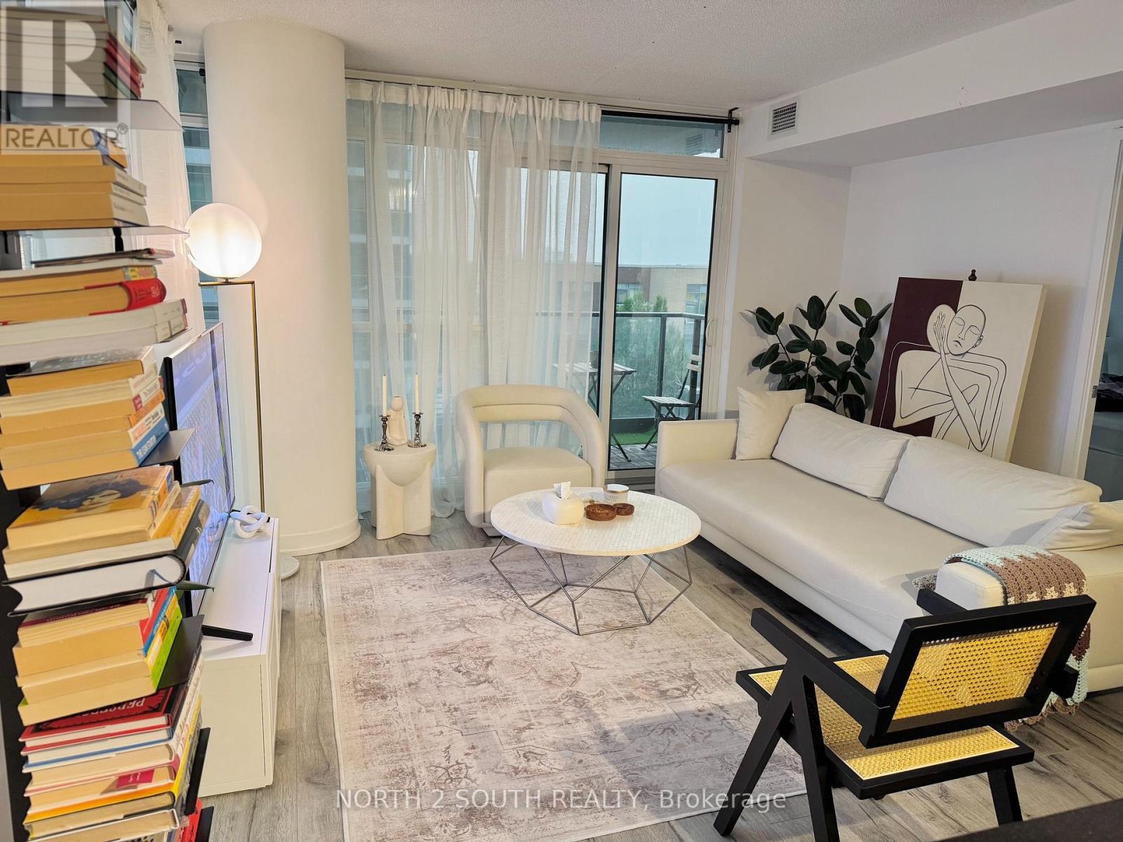 317 - 19 Singer Court, Toronto, Ontario  M2K 0B2 - Photo 3 - C13753288