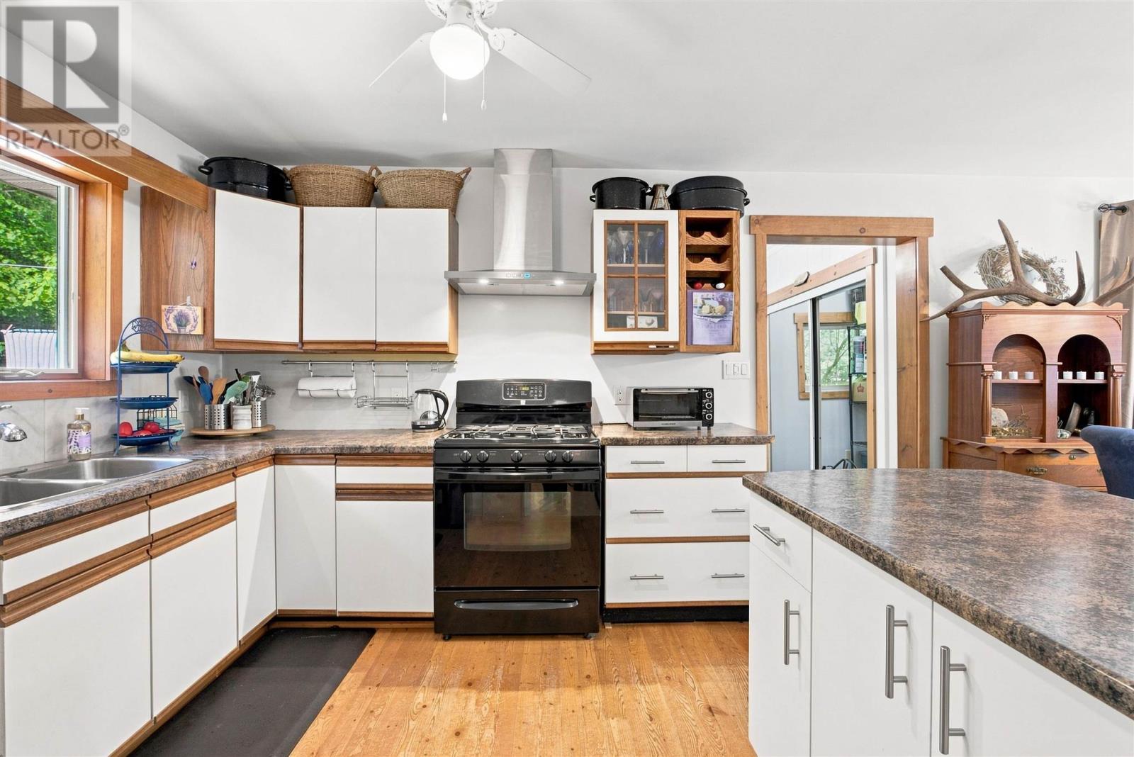 5364 Wierzbicki Dr, Hilton Township, Ontario  P0R 1J0 - Photo 9 - SM262479