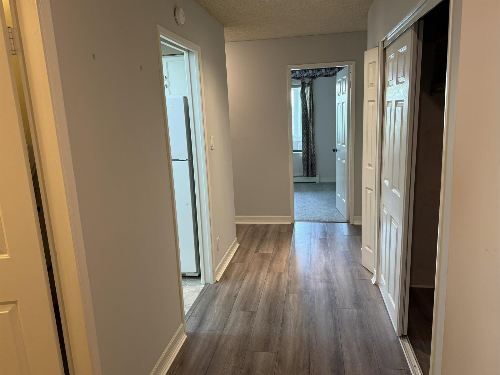 203 32098 George Ferguson Wa Way, Abbotsford, British Columbia  V2T 2K6 - Photo 6 - R3161423