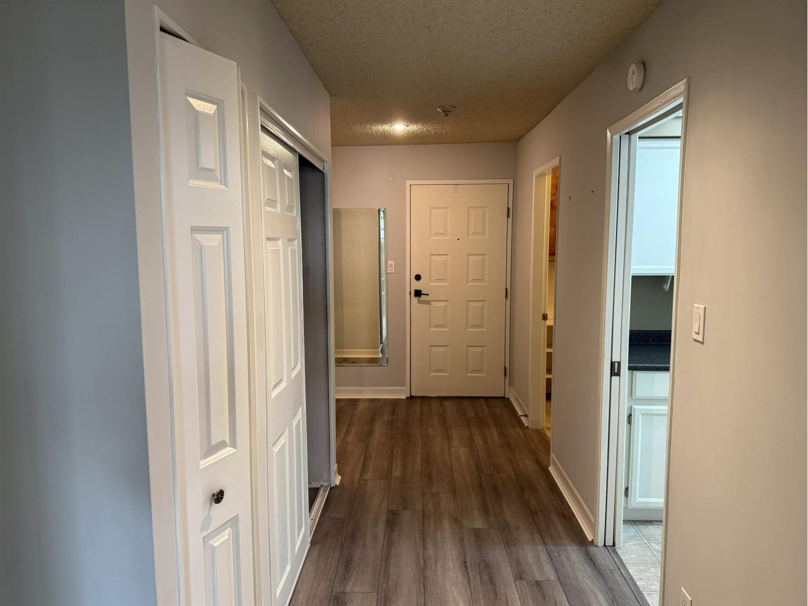203 32098 George Ferguson Wa Way, Abbotsford, British Columbia  V2T 2K6 - Photo 5 - R3161423