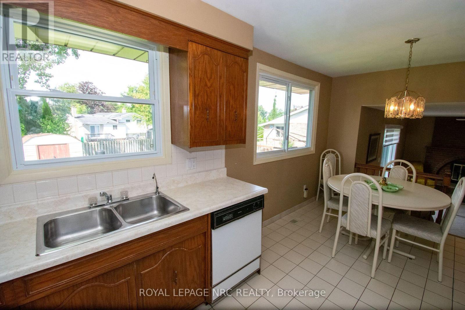 7 Dolly Circle, St. Catharines, Ontario  L2P 3T2 - Photo 16 - X13763752