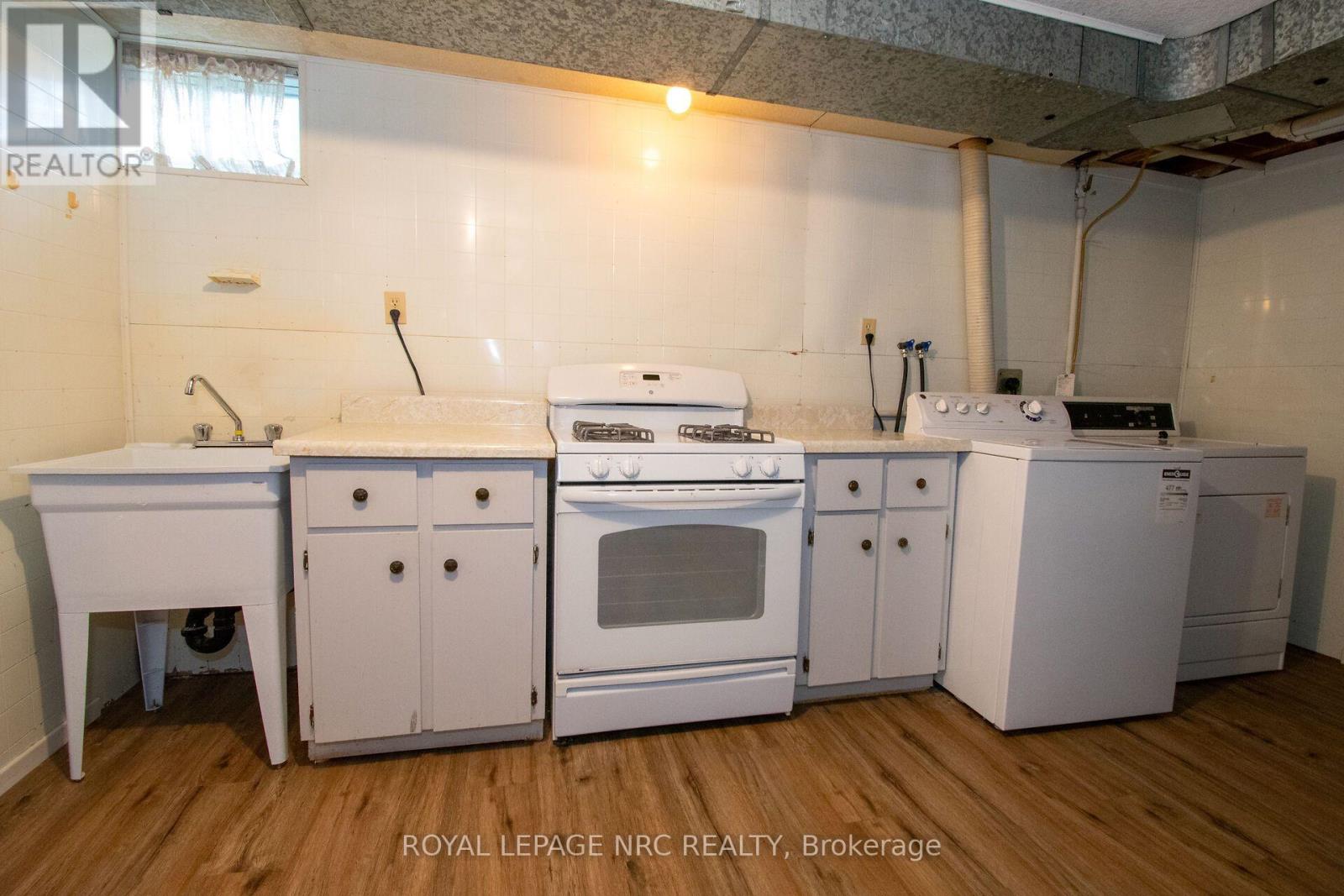 7 Dolly Circle, St. Catharines, Ontario  L2P 3T2 - Photo 36 - X13763752