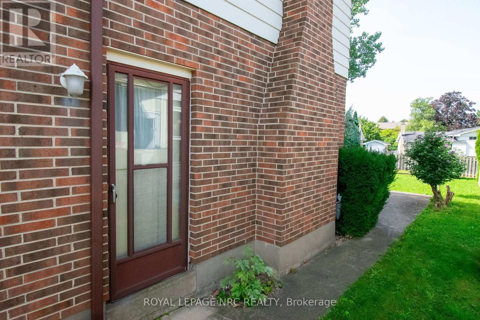 7 Dolly Circle, St. Catharines, Ontario  L2P 3T2 - Photo 39 - X13763752