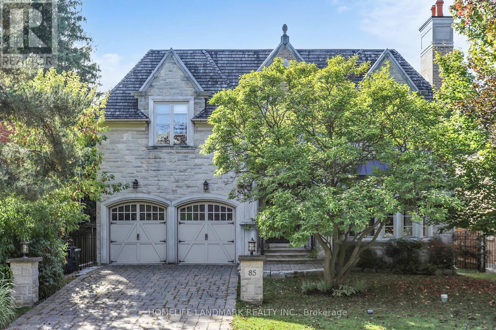 85 ALDERSHOT CRESCENT, Toronto, Ontario