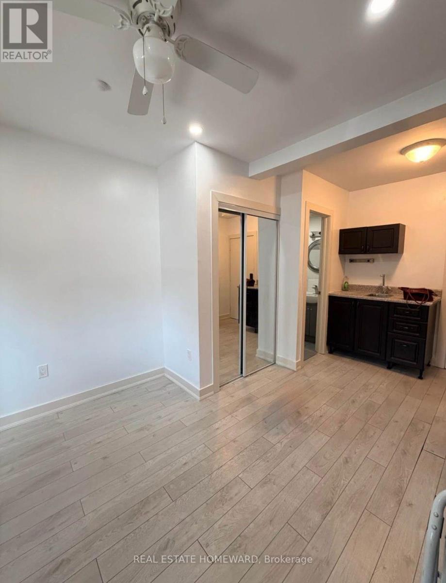 5 - 1659 Gerrard Street E, Toronto, Ontario  M3B 2P5 - Photo 3 - E13763768