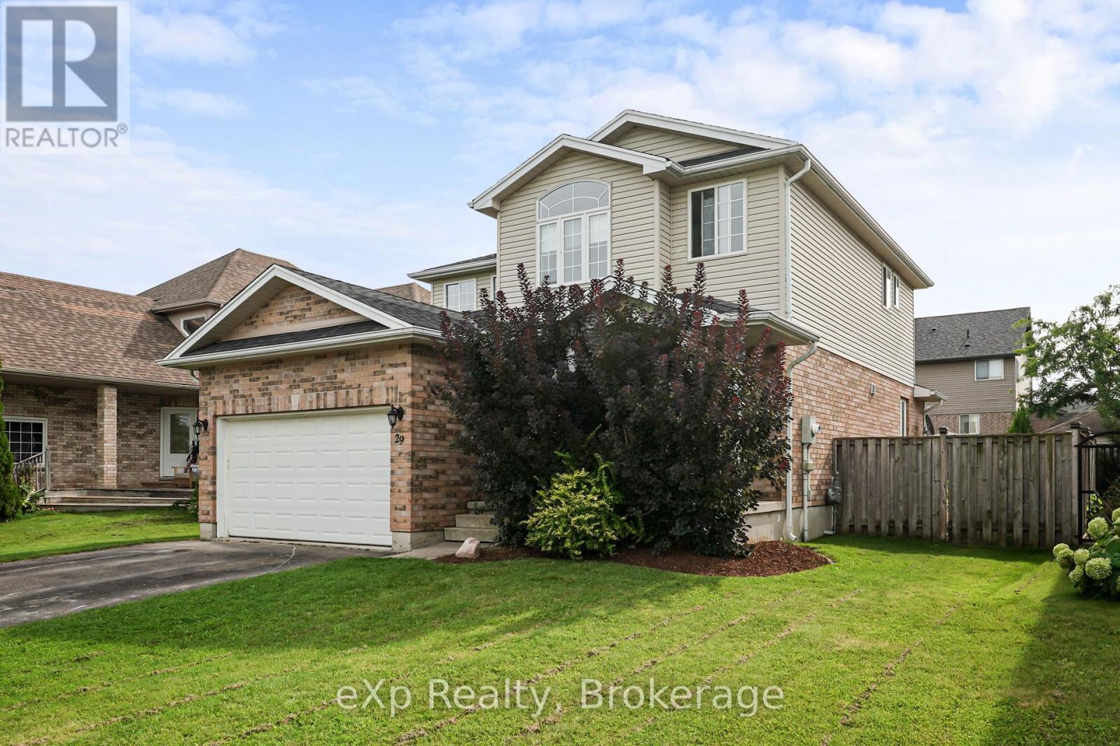 29 Maple Street, Mapleton, Ontario  N0G 1P0 - Photo 43 - X13763770