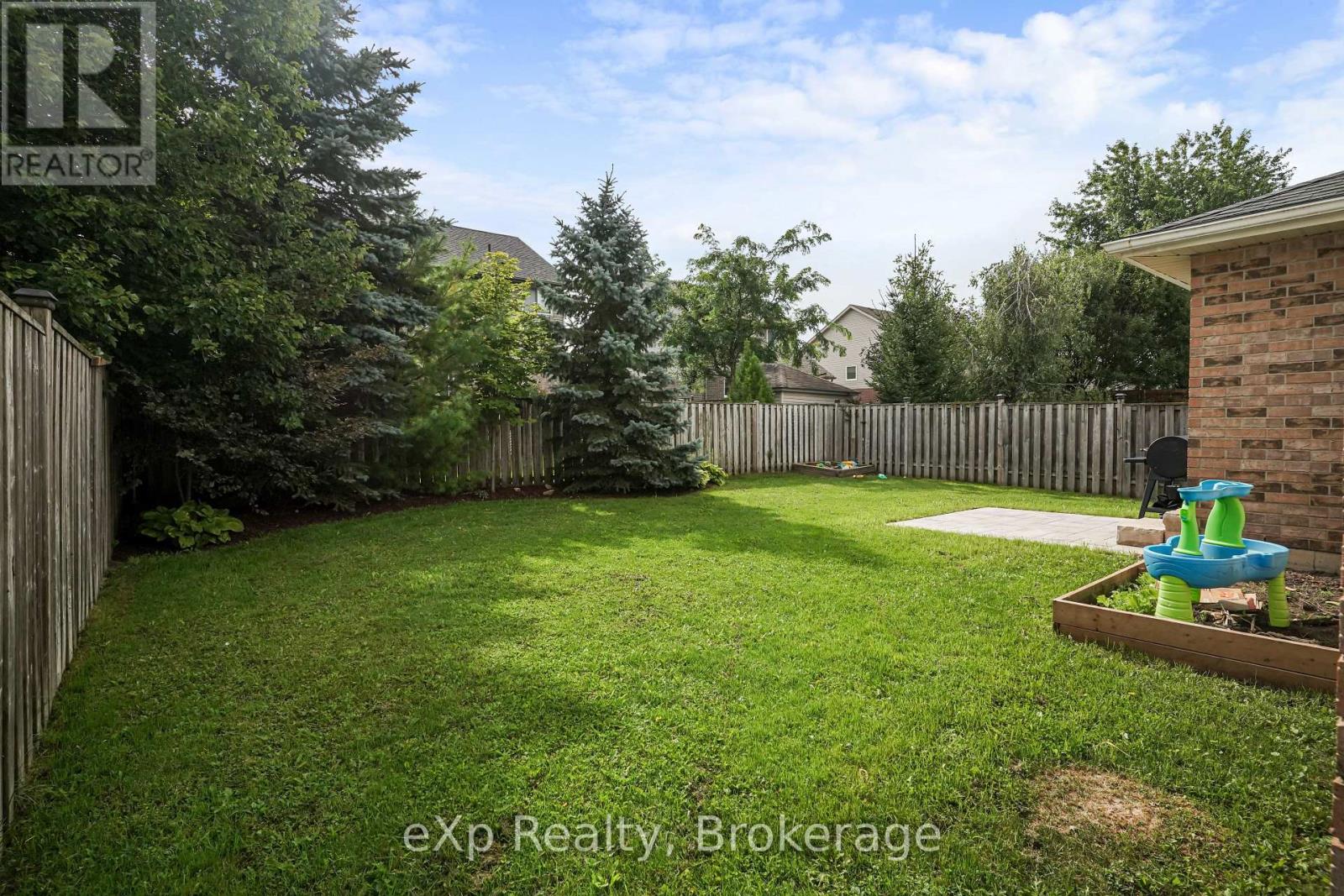 29 Maple Street, Mapleton, Ontario  N0G 1P0 - Photo 48 - X13763770