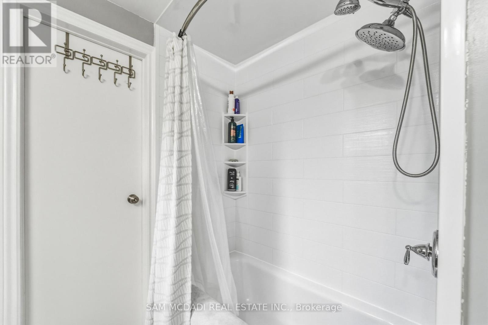 6954 Cadiz Crescent, Mississauga, Ontario  L5N 1Y4 - Photo 24 - W13763742