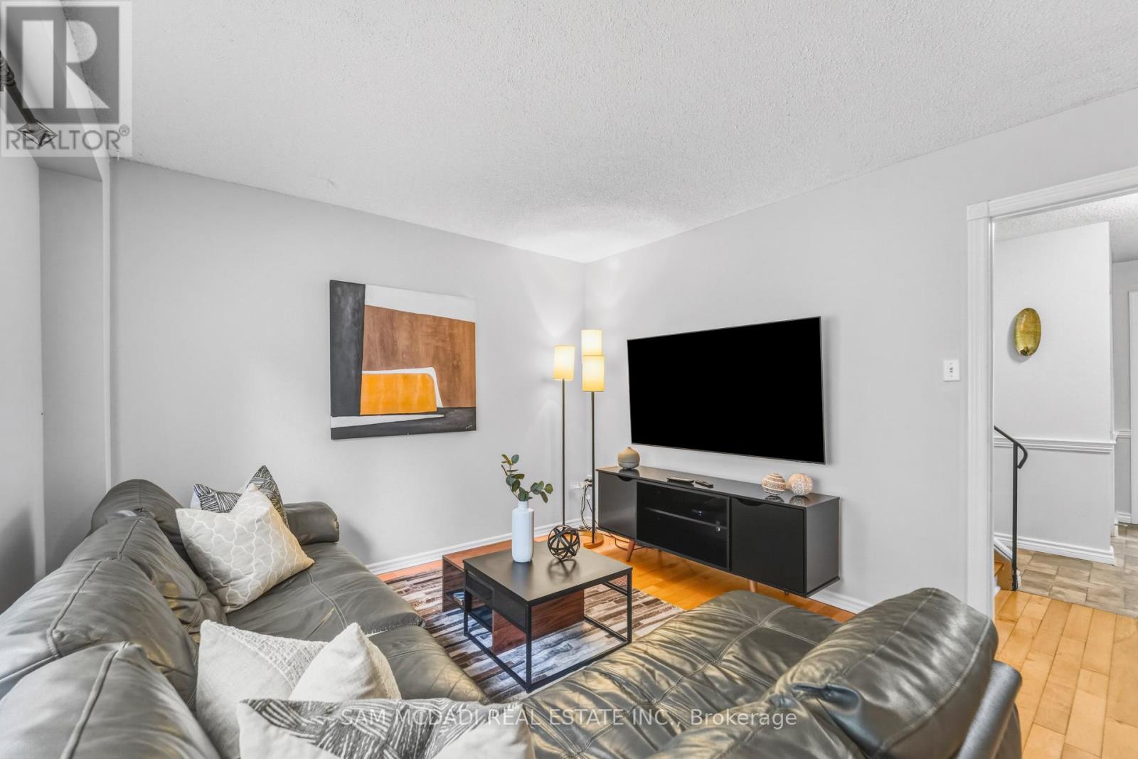 6954 Cadiz Crescent, Mississauga, Ontario  L5N 1Y4 - Photo 7 - W13763742