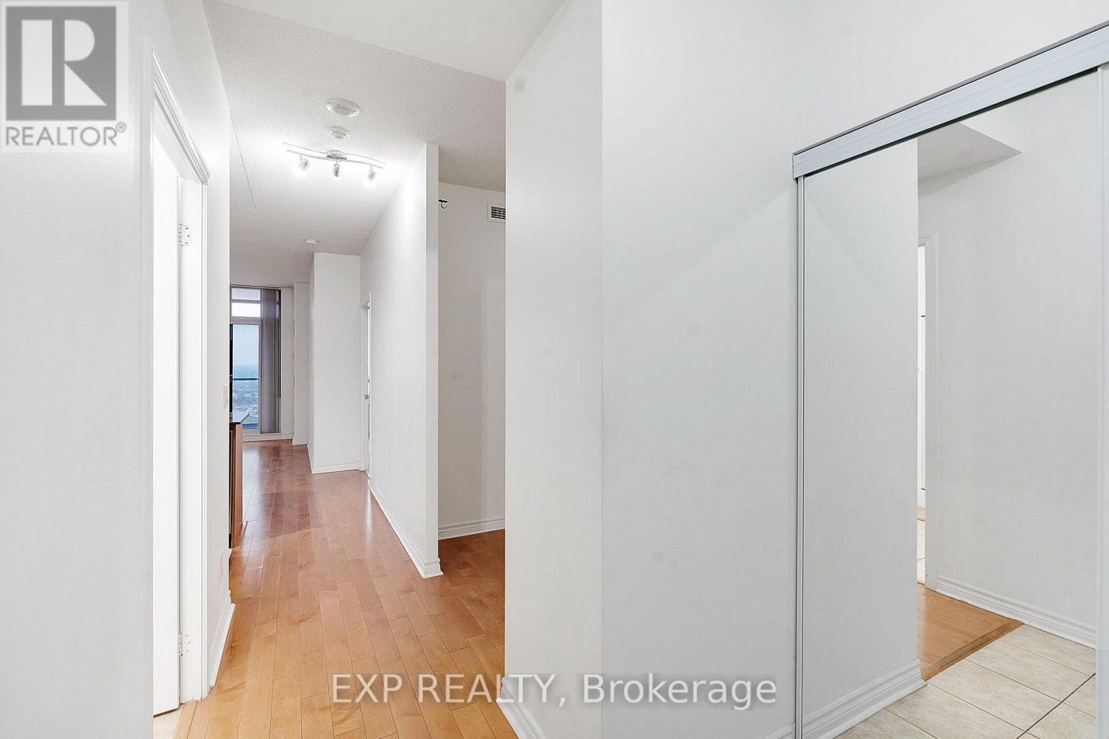 3003 - 388 Prince Of Wales Drive, Mississauga, Ontario  L5B 0A1 - Photo 3 - W13763764