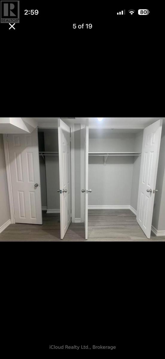 1303 Rose Way W, Milton, Ontario  L9E 1M2 - Photo 5 - W13763792