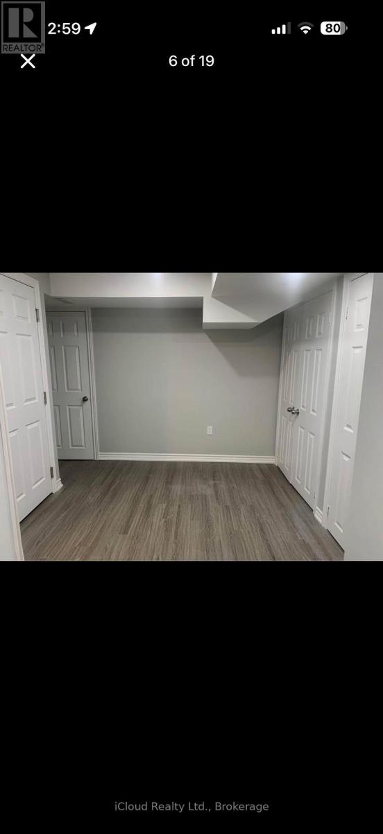 1303 Rose Way W, Milton, Ontario  L9E 1M2 - Photo 6 - W13763792
