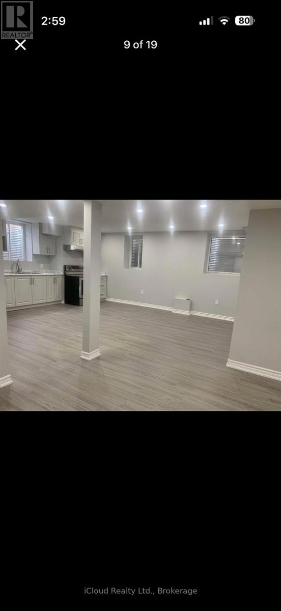 1303 Rose Way W, Milton, Ontario  L9E 1M2 - Photo 9 - W13763792