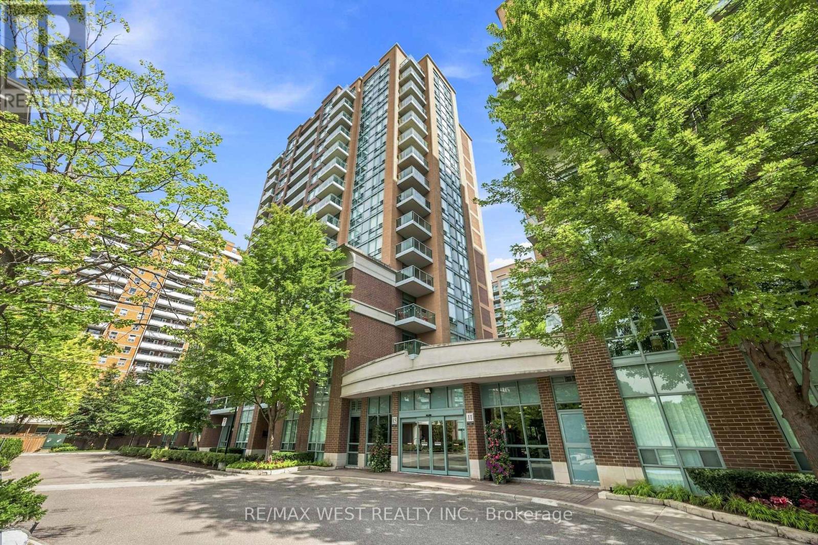 809 - 15 MICHAEL POWER PLACE, Toronto, Ontario