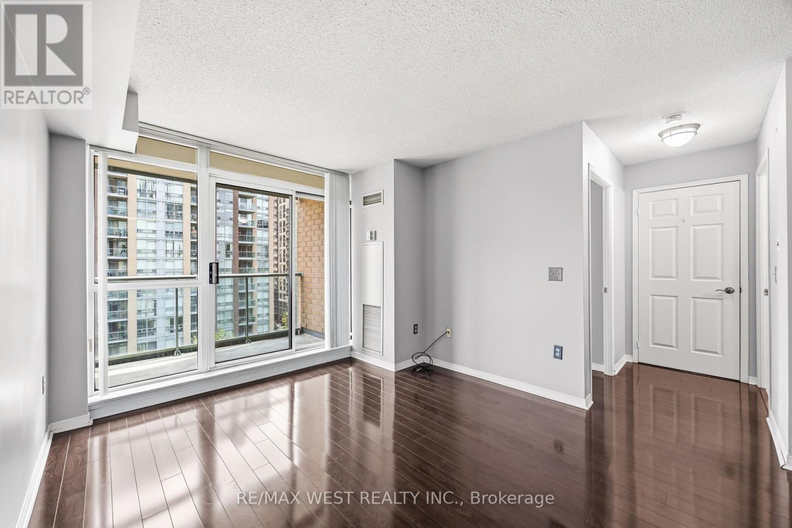 809 - 15 Michael Power Place, Toronto, Ontario  M9A 5G4 - Photo 21 - W13763802