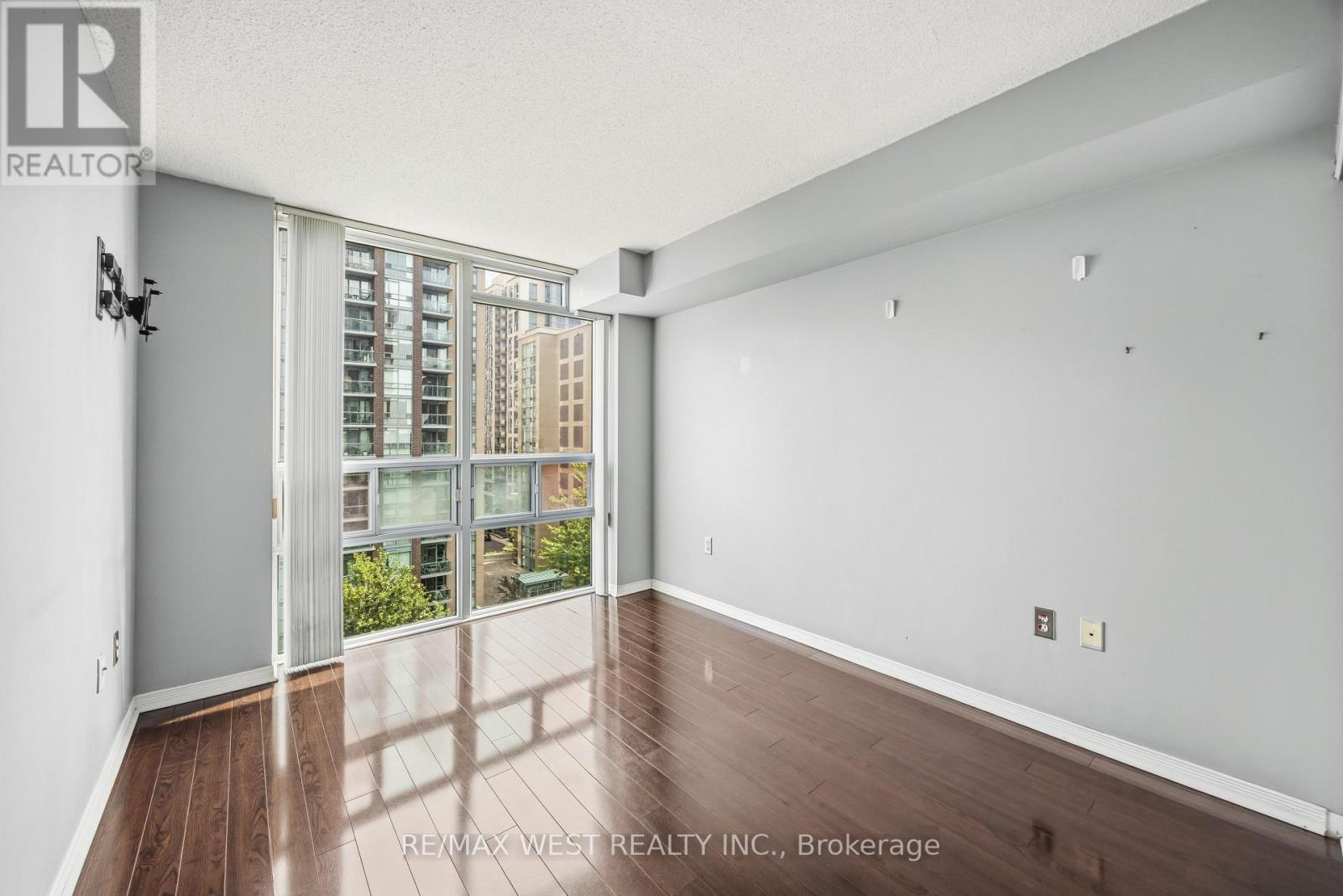 809 - 15 Michael Power Place, Toronto, Ontario  M9A 5G4 - Photo 27 - W13763802