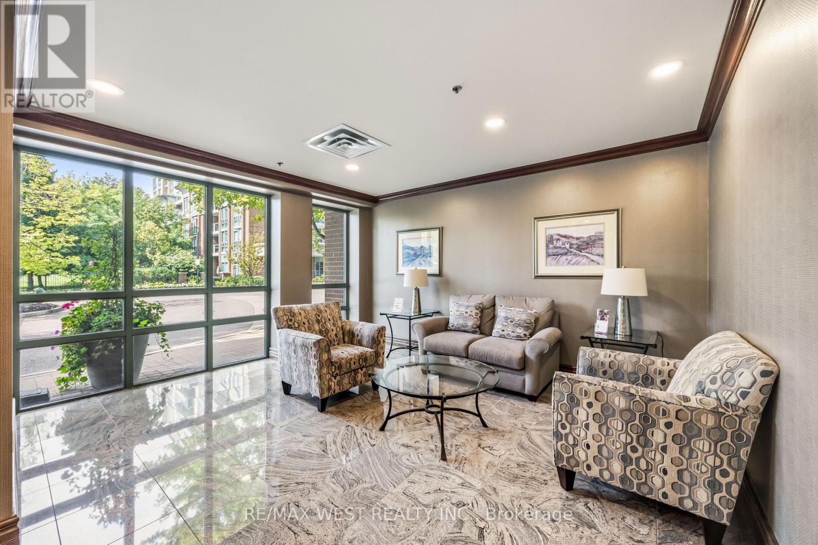 809 - 15 Michael Power Place, Toronto, Ontario  M9A 5G4 - Photo 3 - W13763802