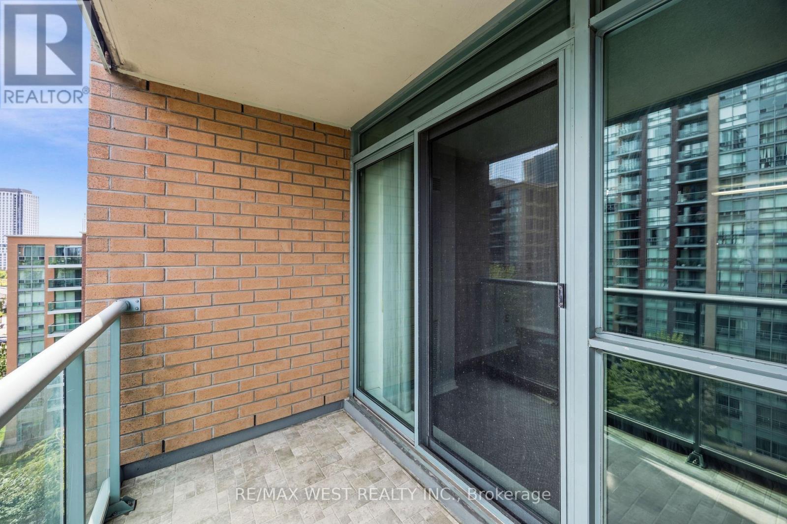 809 - 15 Michael Power Place, Toronto, Ontario  M9A 5G4 - Photo 38 - W13763802
