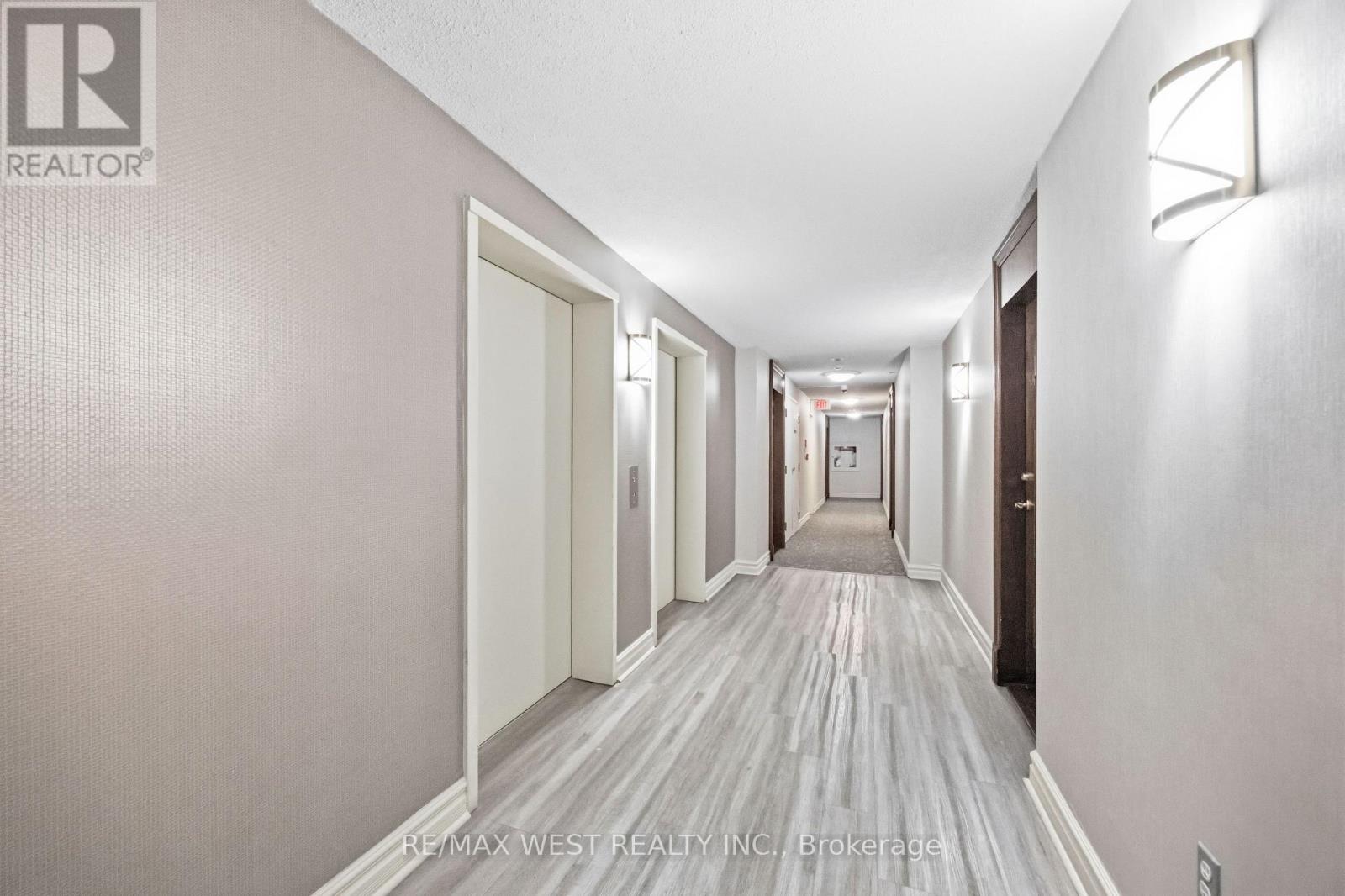 809 - 15 Michael Power Place, Toronto, Ontario  M9A 5G4 - Photo 5 - W13763802