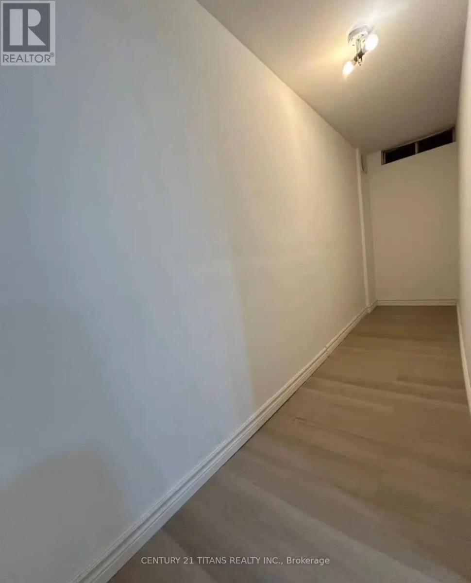 Bsmt Unit A - 60 Normandy Crescent, Richmond Hill, Ontario  L4C 8L7 - Photo 10 - N13763130