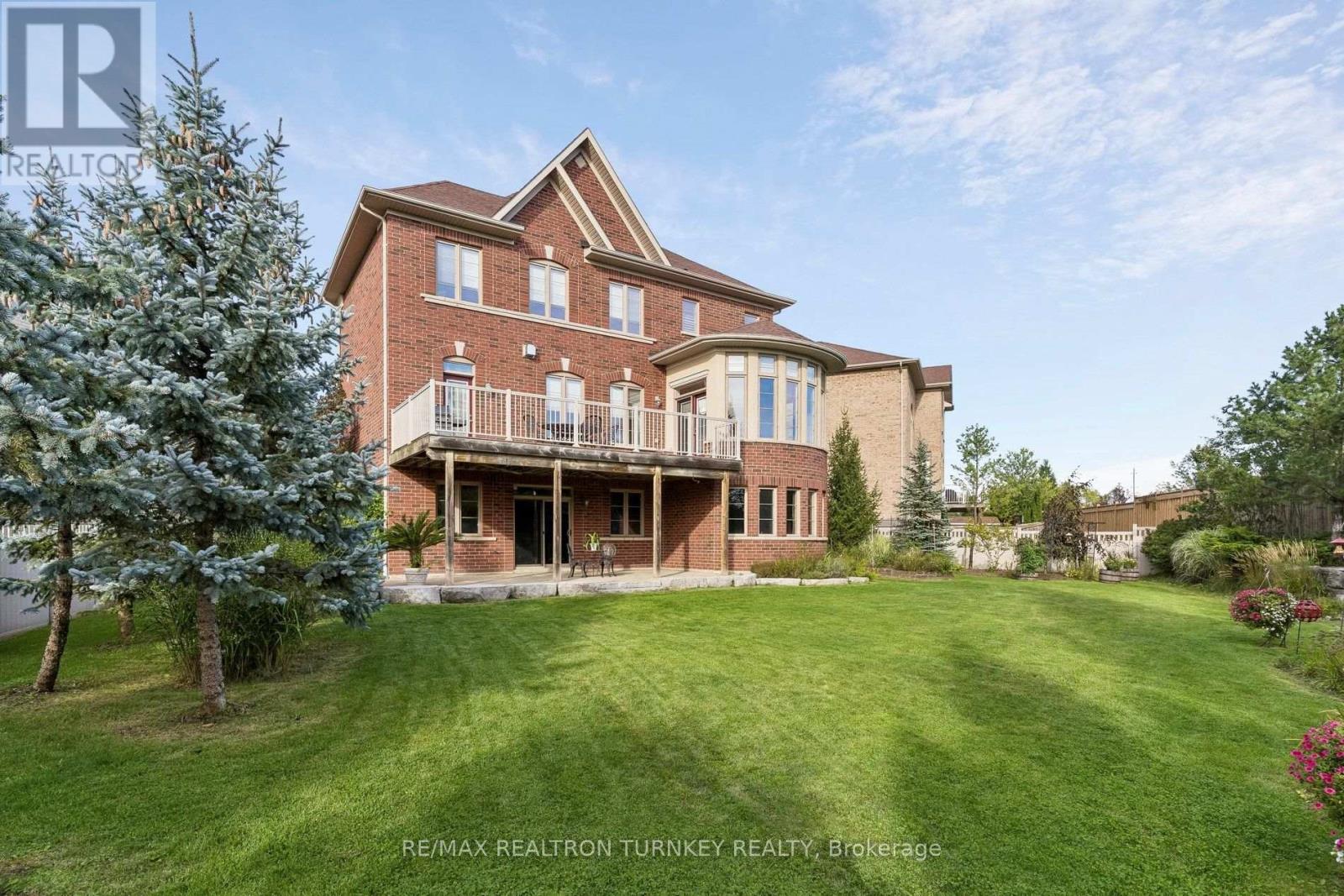 76 Vines Place, Aurora, Ontario  L4G 0R7 - Photo 38 - N13763448