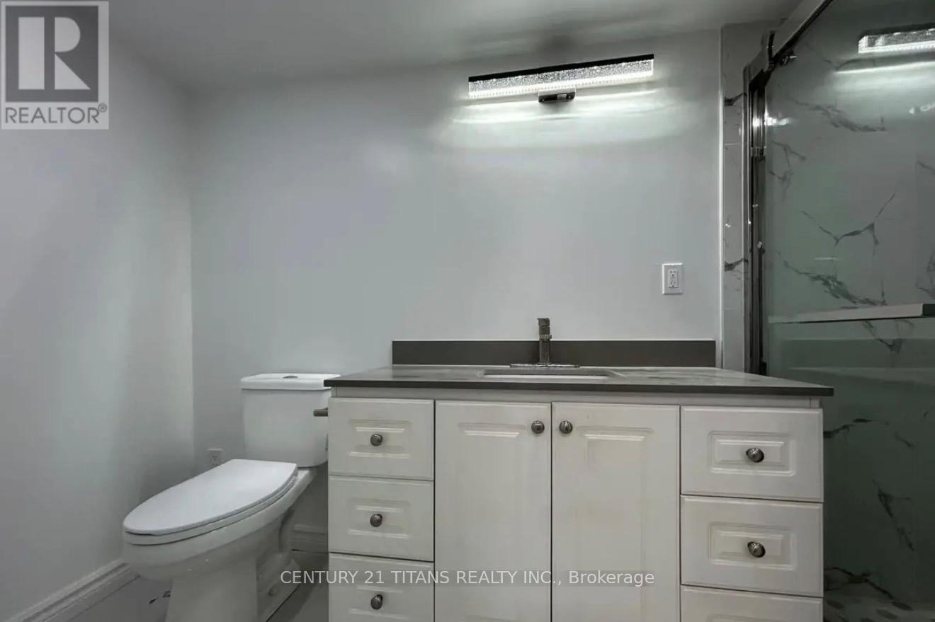 Bsmt Unit A - 60 Normandy Crescent, Richmond Hill, Ontario  L4C 8L7 - Photo 9 - N13763130