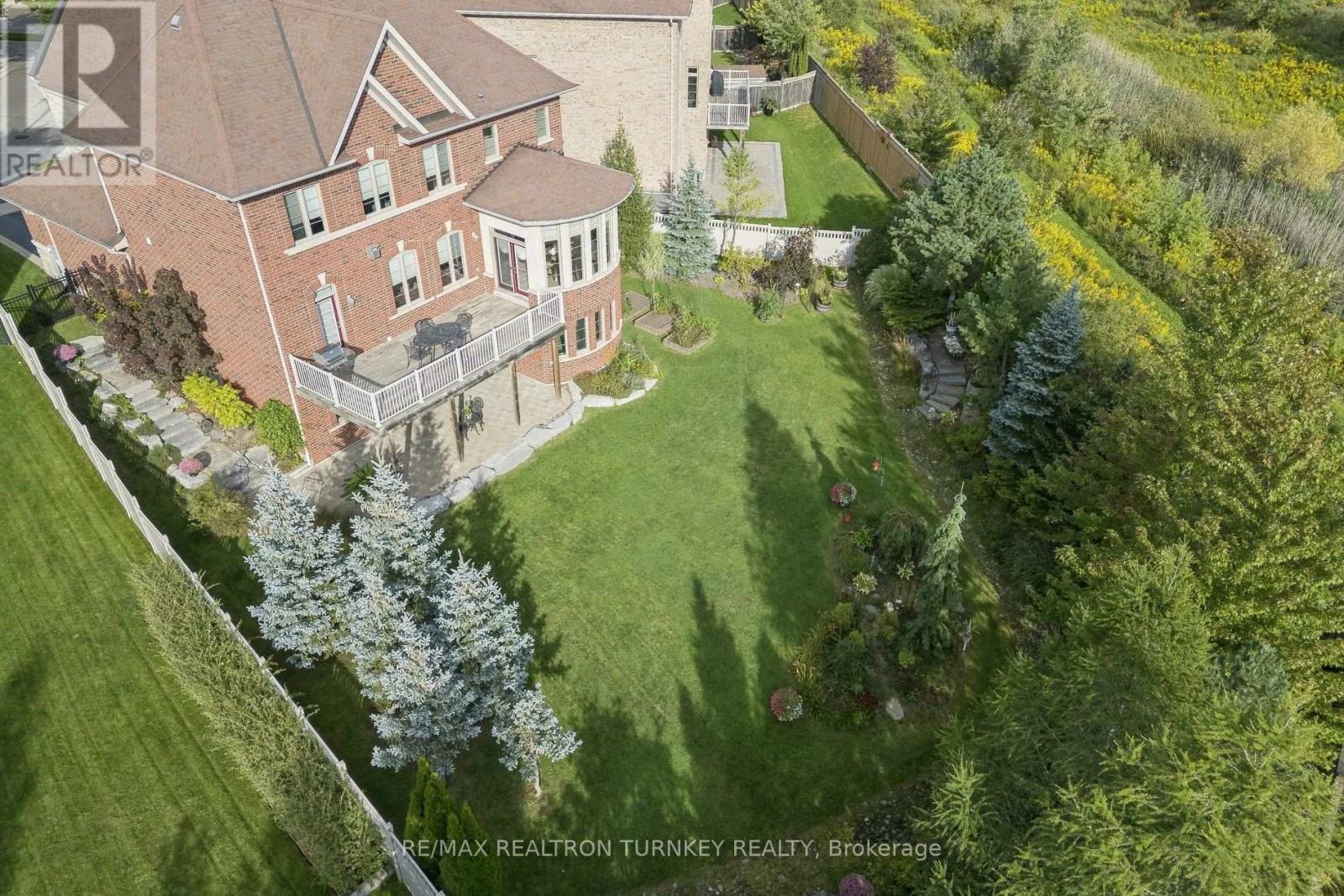 76 Vines Place, Aurora, Ontario  L4G 0R7 - Photo 39 - N13763448