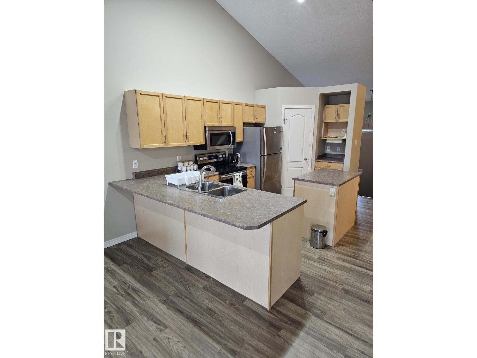 4315 151 Av NW, Edmonton, Alberta  T5Y 3A9 - Photo 4 - E4507823
