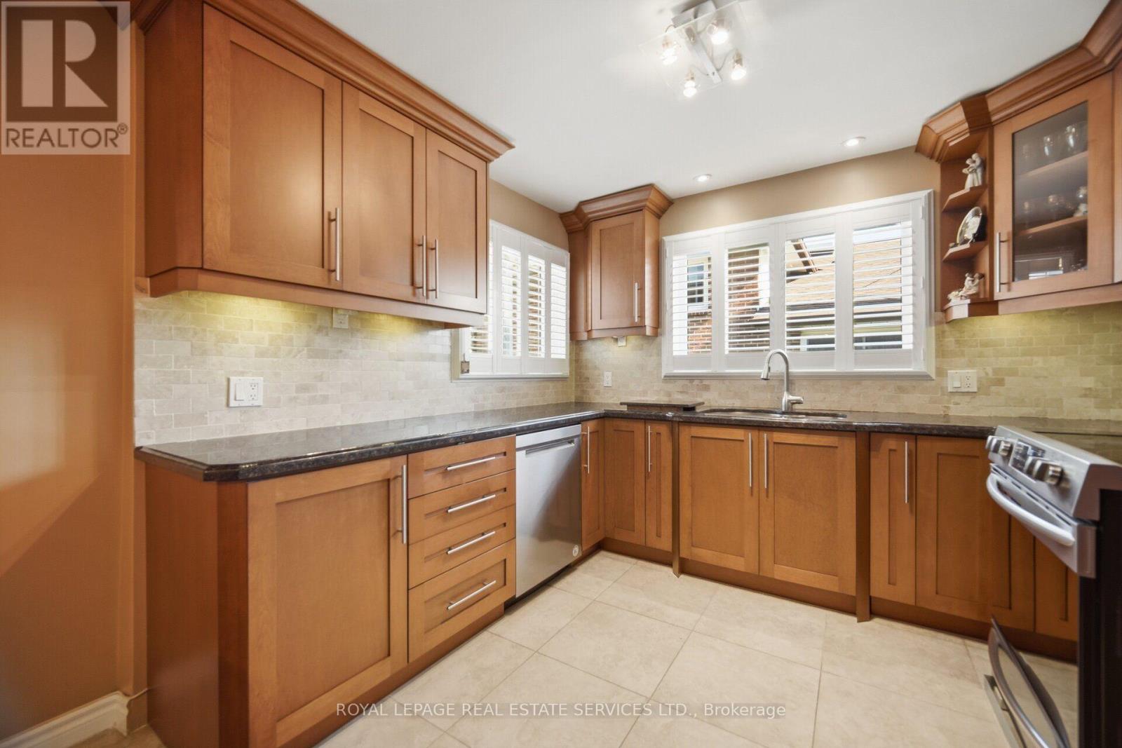 4107 Wilcox Road, Mississauga, Ontario L4Z 1B8 - Photo 15 - W13763804
