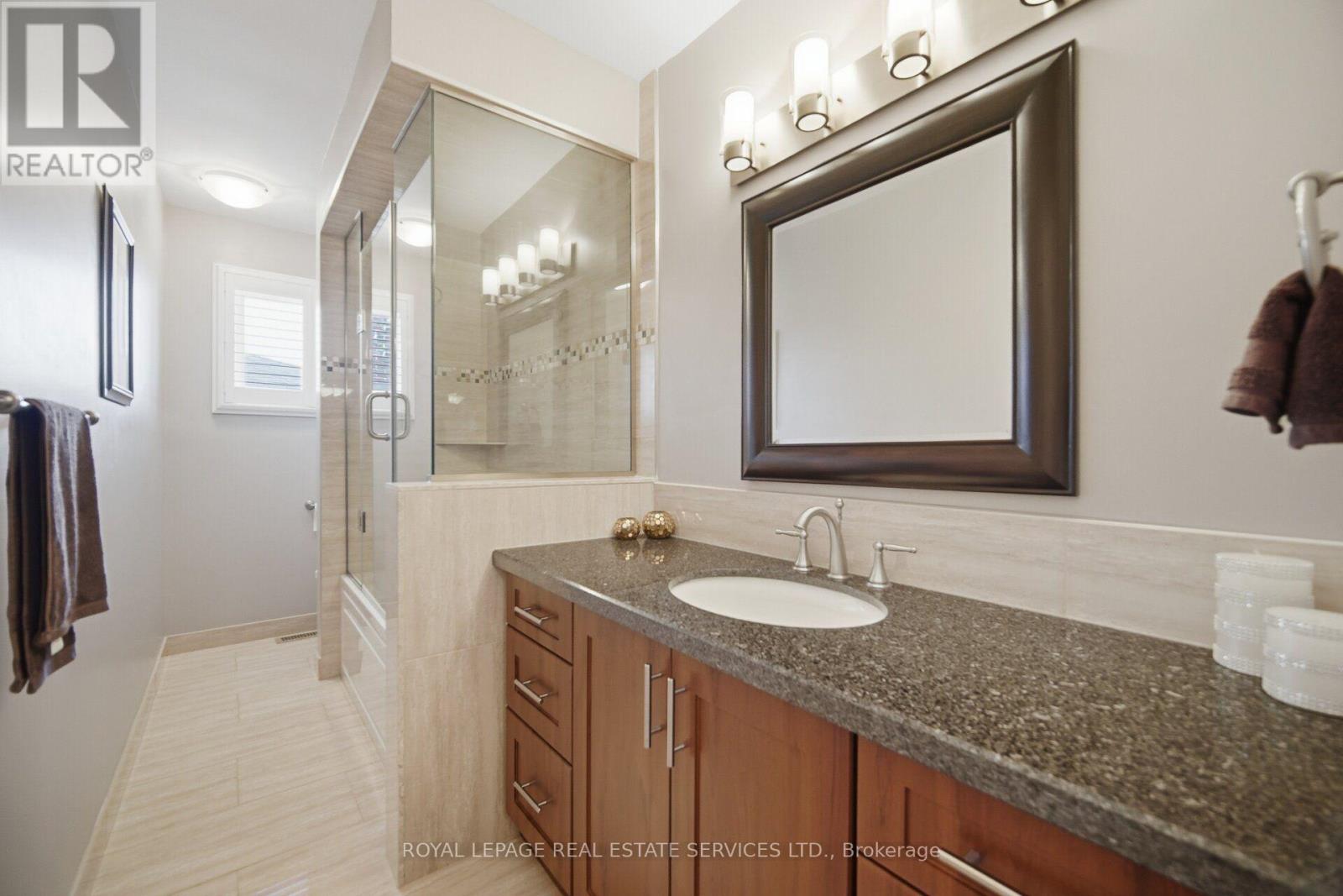 4107 Wilcox Road, Mississauga, Ontario L4Z 1B8 - Photo 28 - W13763804