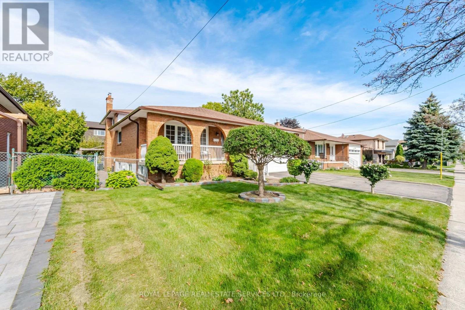 4107 Wilcox Road, Mississauga, Ontario L4Z 1B8 - Photo 3 - W13763804
