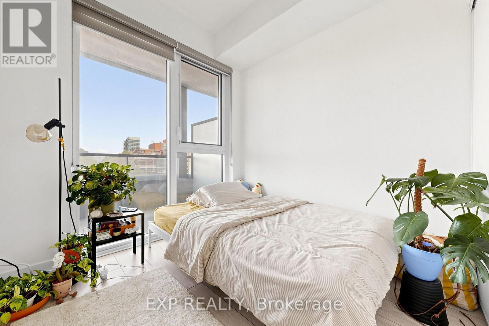 318 - 270 Dufferin Street, Toronto, Ontario M6C 1A7 - Photo 12 - W13763810