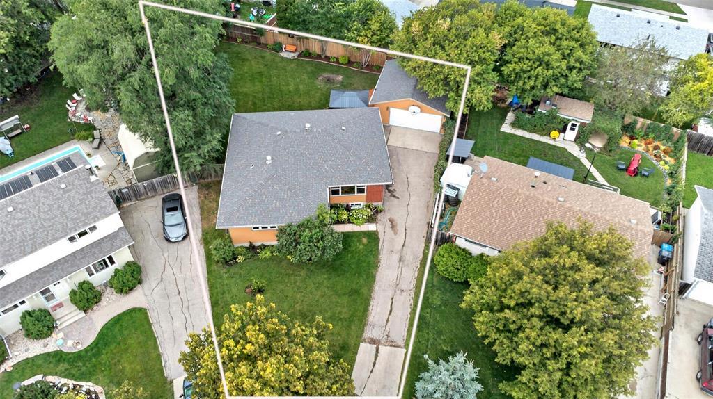 46 Lemmen Drive, Winnipeg, Manitoba  R2K 3J8 - Photo 36 - 202622500
