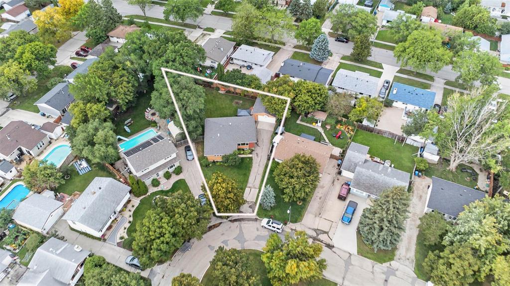 46 Lemmen Drive, Winnipeg, Manitoba  R2K 3J8 - Photo 34 - 202622500