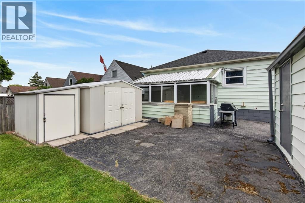302 East 28th Street, Hamilton, Ontario  L8V 3J3 - Photo 24 - 40861641