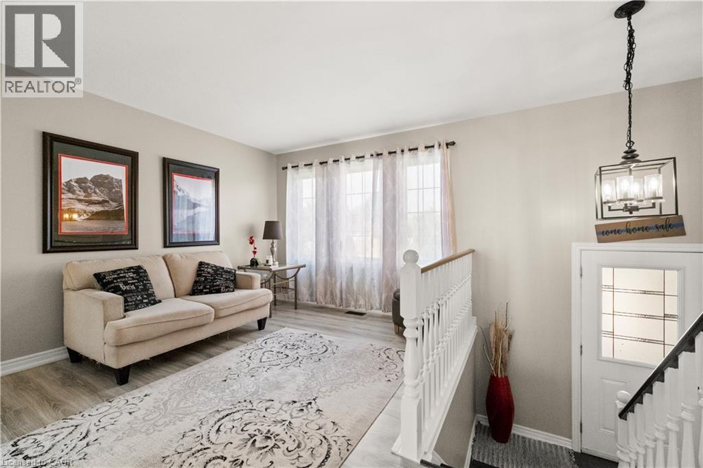 63 Donegal Drive, Brantford, Ontario  N3T 6L2 - Photo 3 - 40860932