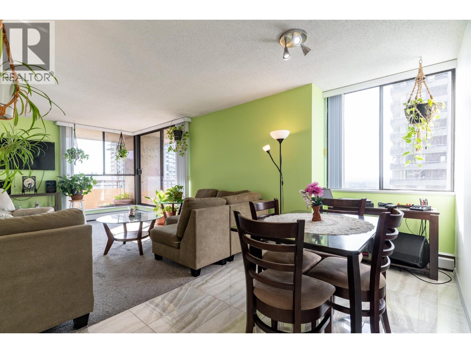 1803 3755 Bartlett Court, Burnaby, British Columbia  V3J 7G7 - Photo 3 - R3163436