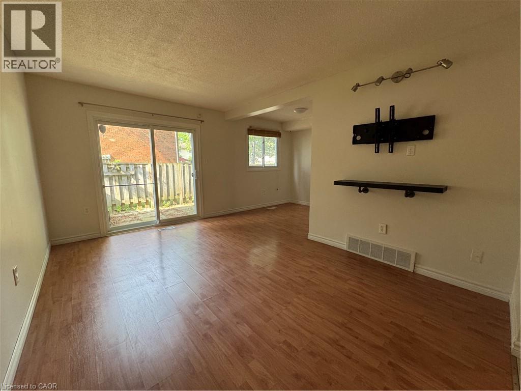 100 Quigley Road Unit# 14, Hamilton, Ontario  L8K 6J1 - Photo 11 - 40861700
