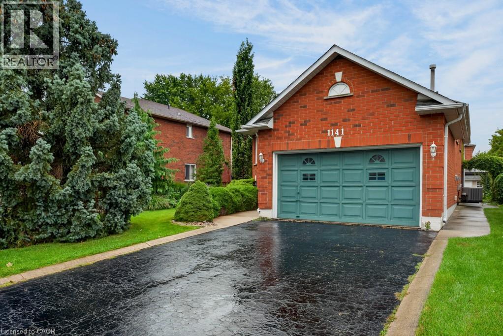 1141 Lockhart Road, Burlington, Ontario  L7S 1G8 - Photo 2 - 40859663