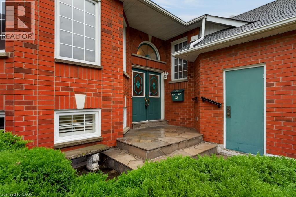 1141 Lockhart Road, Burlington, Ontario  L7S 1G8 - Photo 4 - 40859663