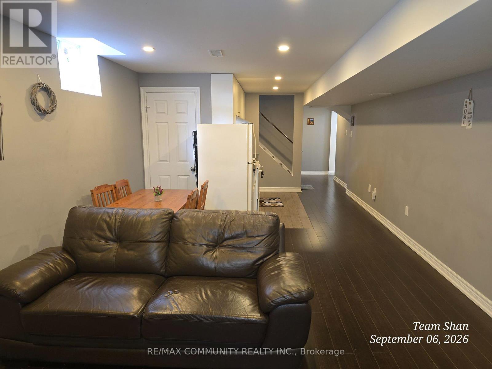 18 Bobcat Terrace, Toronto, Ontario  M1B 6G6 - Photo 6 - E13763840