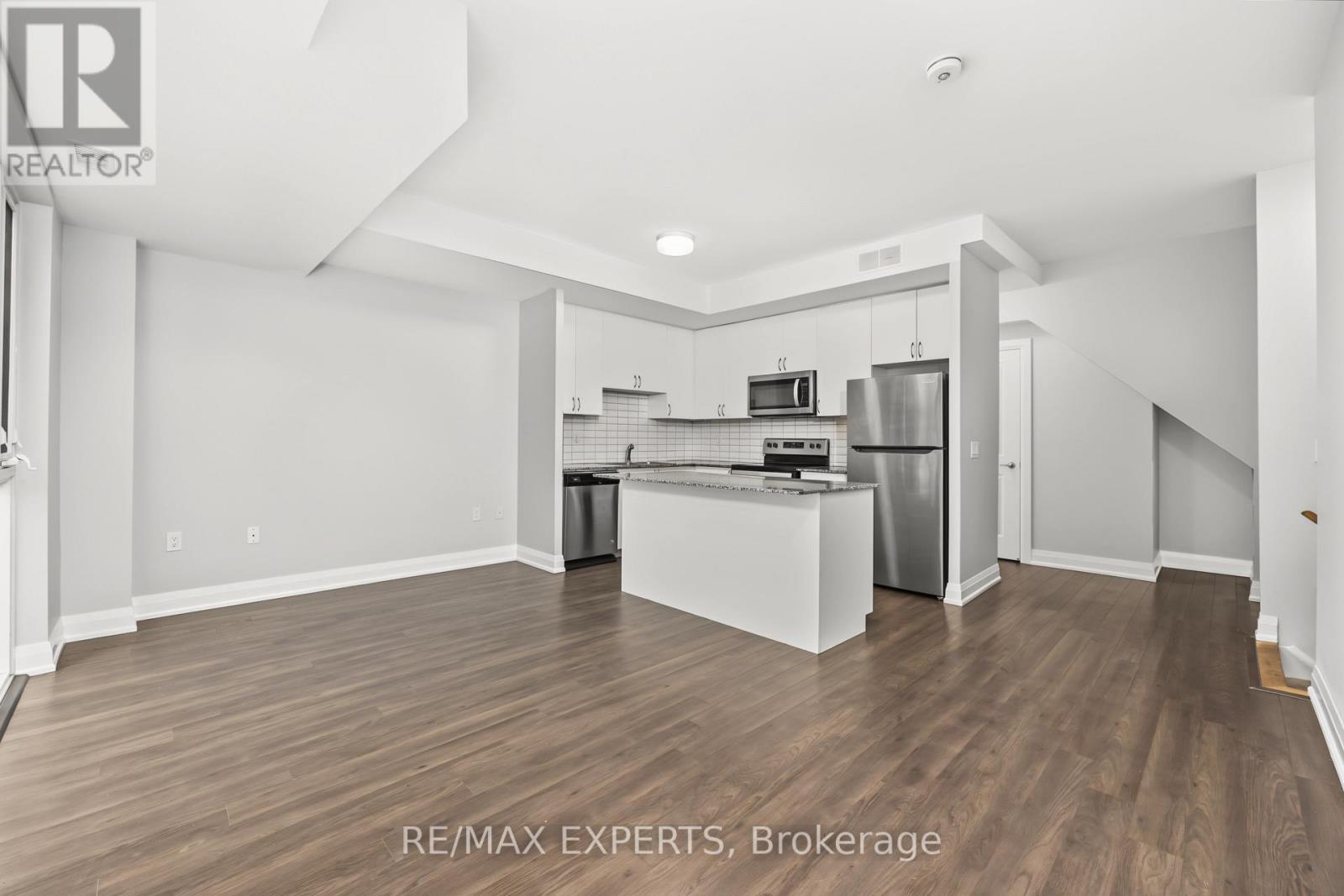 A803 - 5309 Highway 7 Road, Vaughan, Ontario  L4L 0J1 - Photo 6 - N13763848