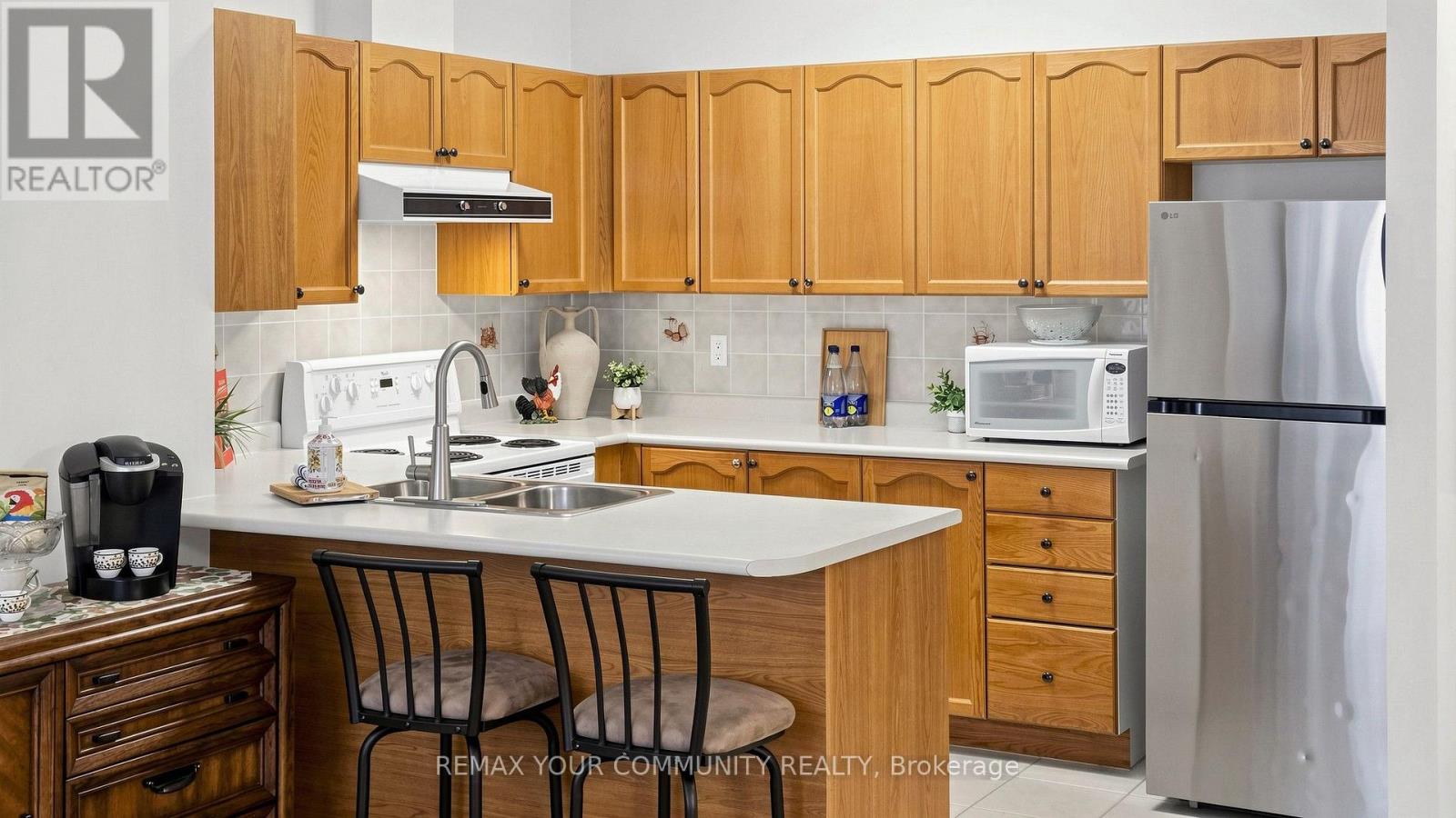 214 - 33 Wallace Street, Vaughan, Ontario  L4L 9L4 - Photo 8 - N13763858