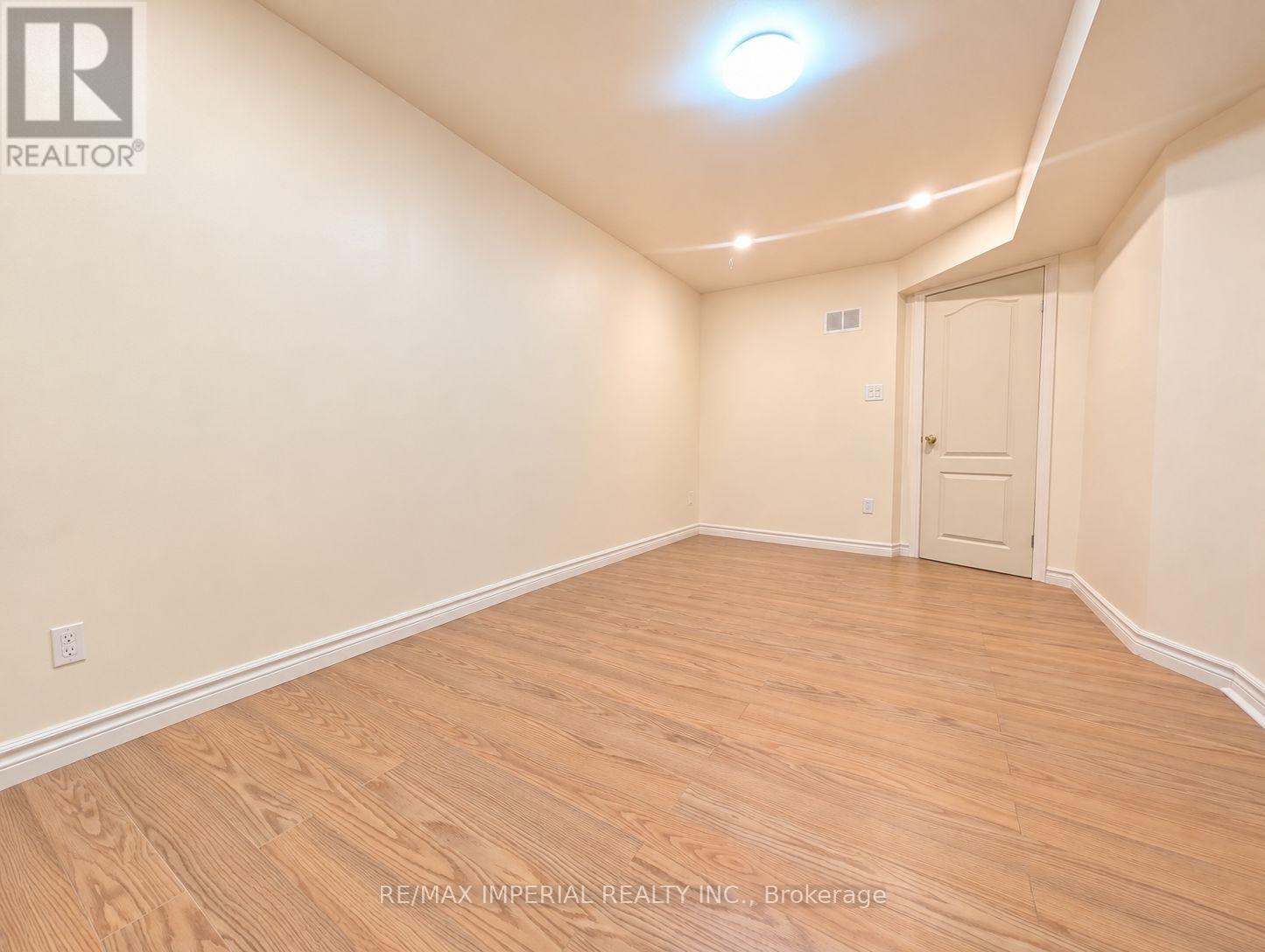 Bsmt - 234 Old Colony Road, Richmond Hill, Ontario  L4E 5B9 - Photo 15 - N13763864