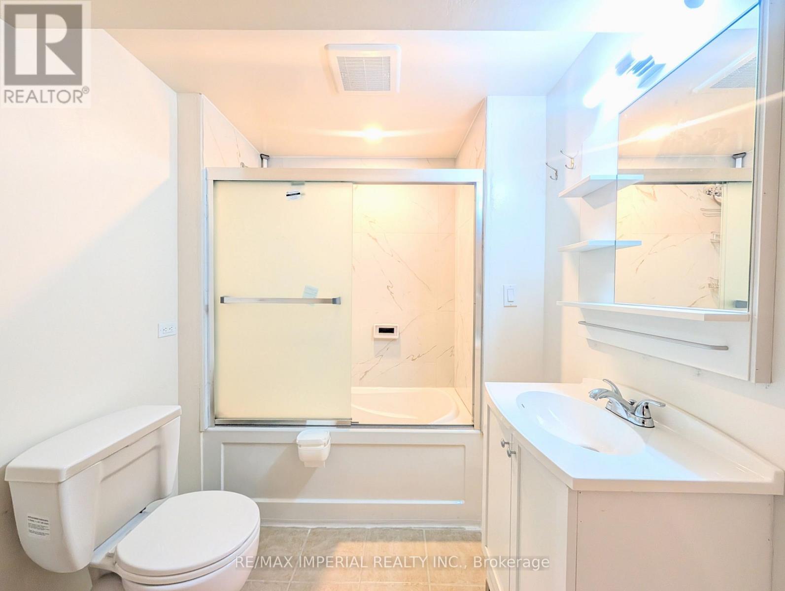 Bsmt - 234 Old Colony Road, Richmond Hill, Ontario  L4E 5B9 - Photo 17 - N13763864
