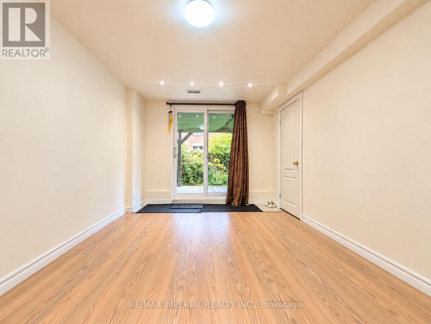 Bsmt - 234 Old Colony Road, Richmond Hill, Ontario  L4E 5B9 - Photo 4 - N13763864