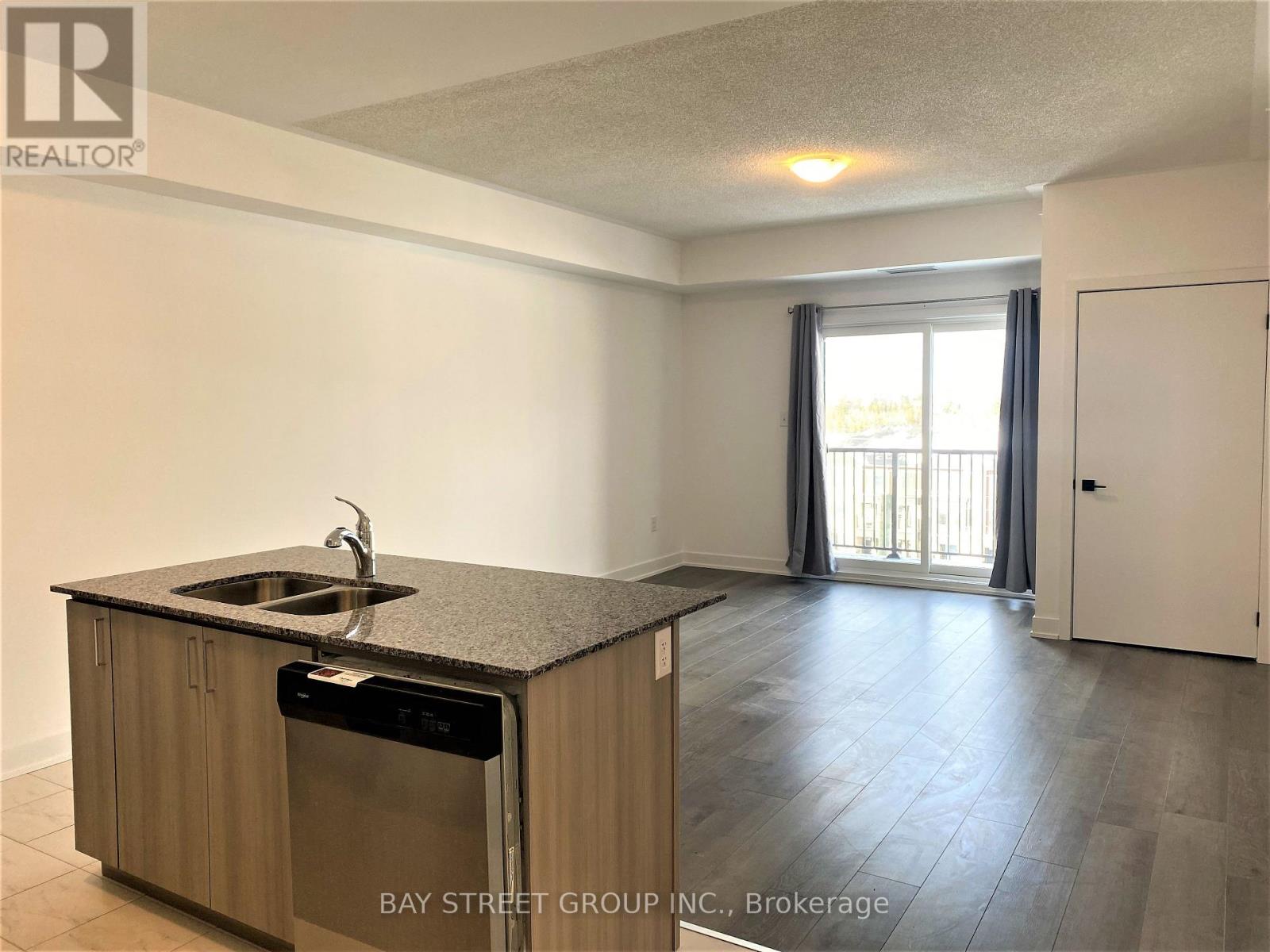 414 - 4 Spice Way, Barrie, Ontario  L9J 0M2 - Photo 3 - S13763866