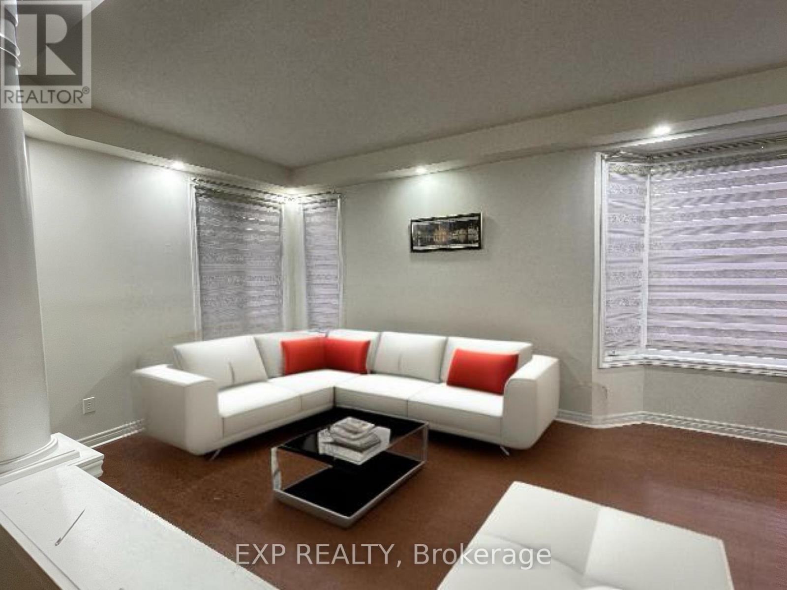 544 Fernforest Drive, Brampton, Ontario  L6R 0V8 - Photo 7 - W13763842