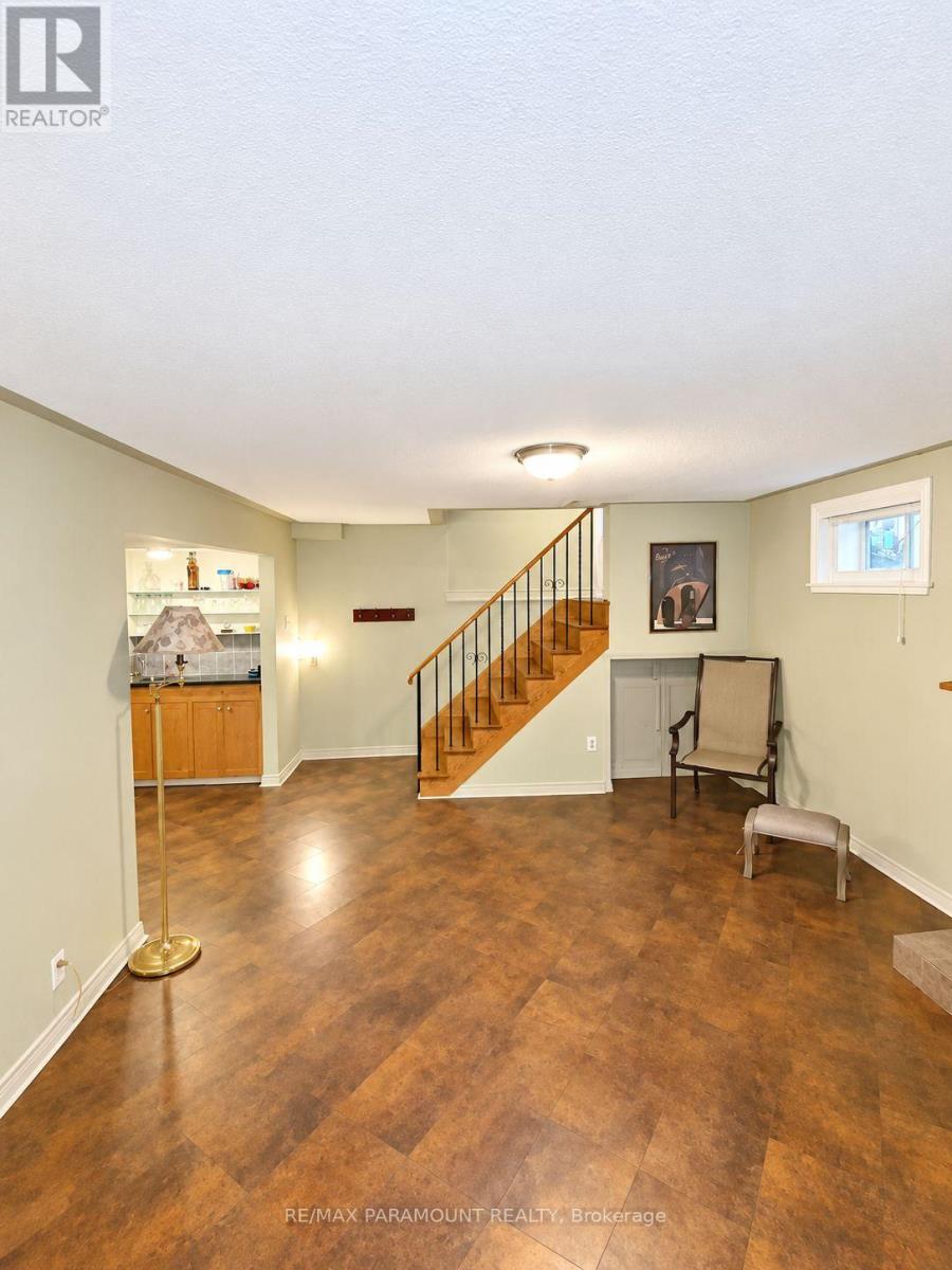 42 Bromley Crescent, Brampton, Ontario  L6T 1Z1 - Photo 15 - W13763872